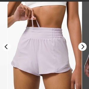 Lululemon Hotty Hot shorts